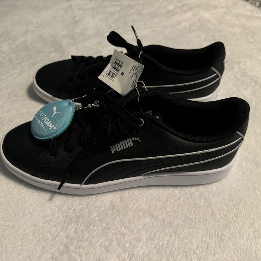 NWT Men’s Puma Sneakers